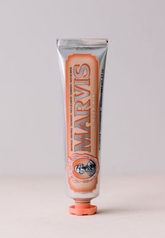 Зубная паста со вкусом мяты и имбиря MARVIS Ginger Mint 85 ml