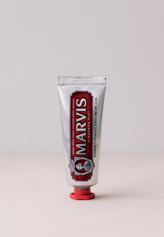 Зубная паста со вкусом мяты и корицы MARVIS Cinnamon Mint 25 ml