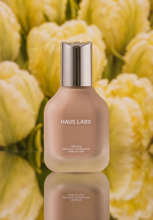 Невероятный тональный крем [040 Fair Neutral] HAUS LABS Triclone Skin Tech Foundation 30мл