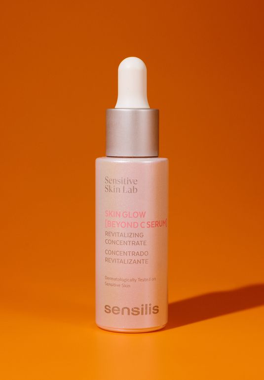 Концентрированная восстанавливающая сыворотка SENSILIS Skin Glow [Beyond C Serum] Revitalising Concentrate 30ml