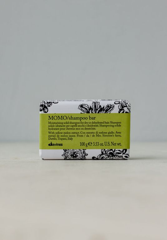 Твёрдый шампунь для глубокого увлажнения волос DAVINES MOMO Shampoo Bar 100g