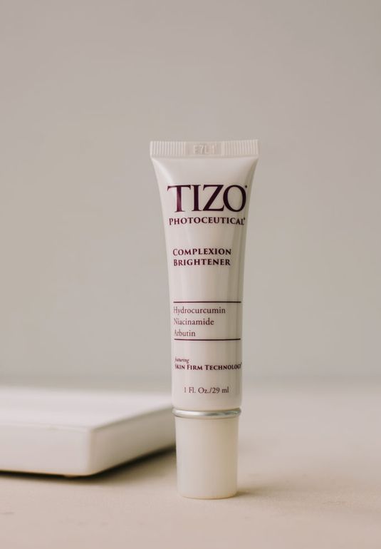 Увлажняющий крем, выравнивающий цвет лица TiZO Photoceutical Complexion Brightener 29ml