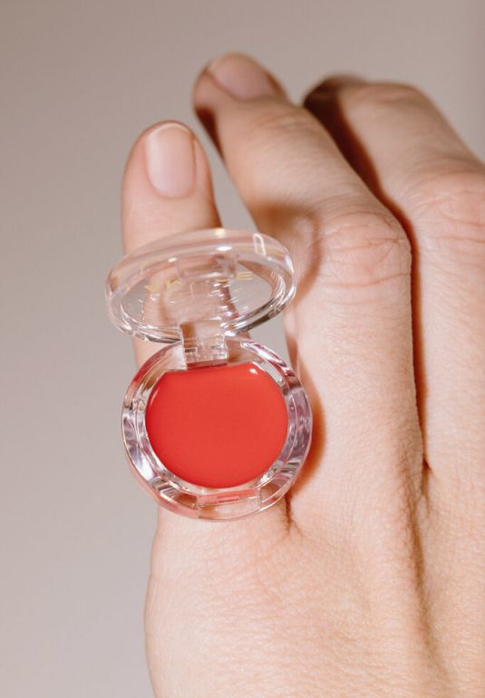 Кольцо-бальзам для губ Amuse Ring Lip Balm [02 Strawberry Jam Ring] 0,9g