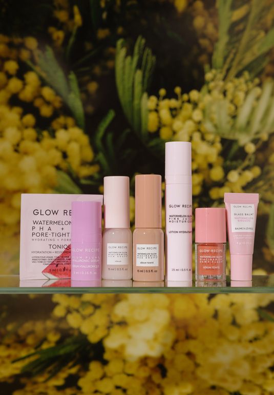 Набор для ухода за кожей в дорожном формате Glow Recipe Huetinis Mini Tinted Skincare Set	