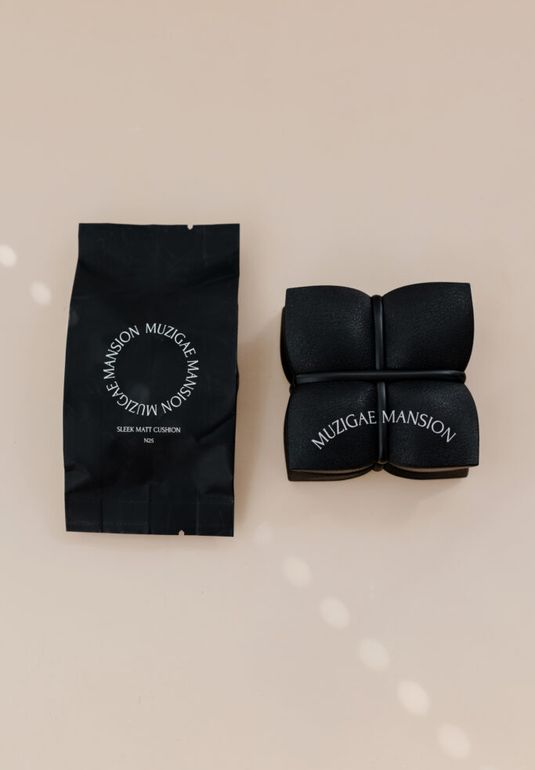 Матовое компактное тональное средство MUZIGAE MANSION Sleek Matt Cushion №25 SPF50/PA++++ 15g*2