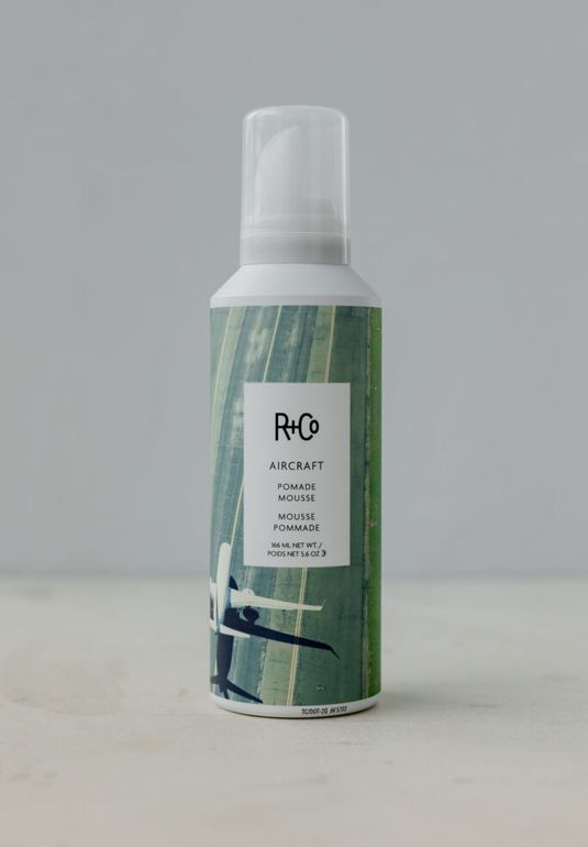 ЛЕТУЧИЙ ГОЛЛАНДЕЦ помада-мусс для укладки R+Co AIRCRAFT Pomade Mousse 166ml