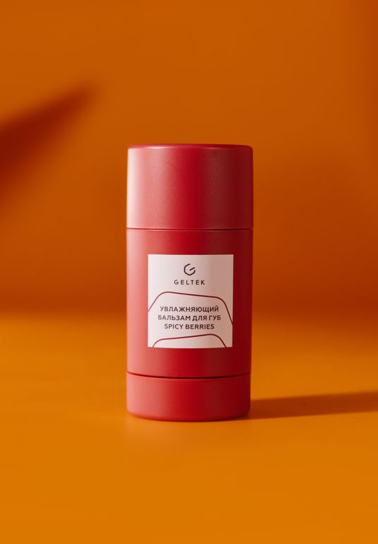 Увлажняющий бальзам для губ с ароматом пряных ягод Spicy Berries Geltek 7г