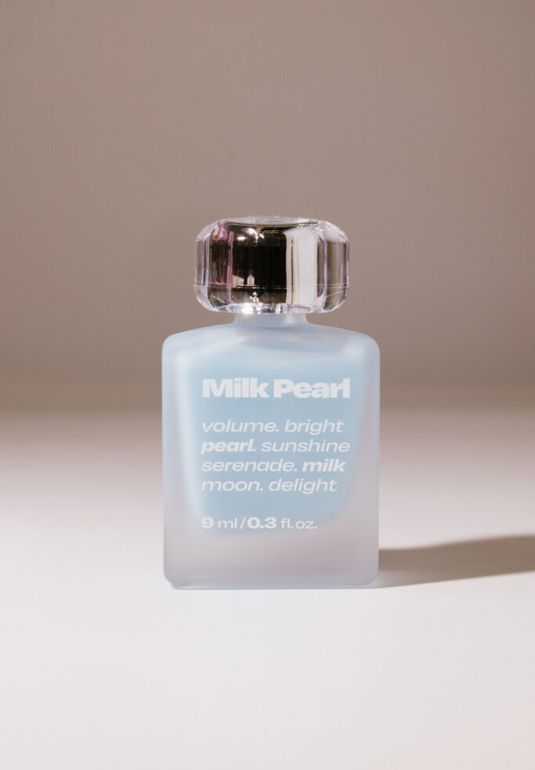 Молочно-жемчужный блеск для губ alternative stereo Lip Potion Milk Pearl Gloss [01 Soda Moon] 9ml