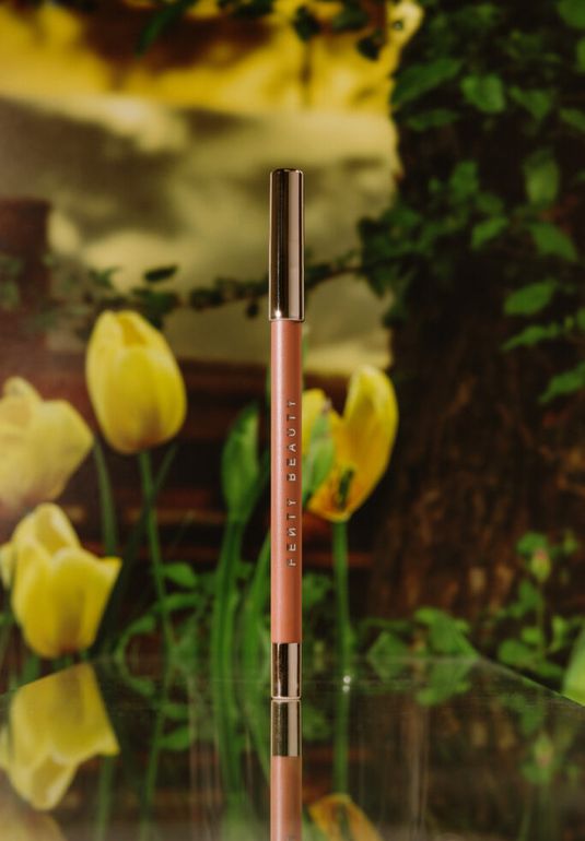 Водостойкий карандаш для губ [Apri'Caught] Fenty Beauty Trace'd Out Lip Liner 1,24г