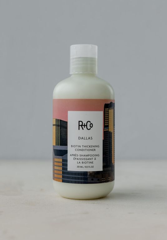 ДАЛЛАС кондиционер с биотином для объема R+Co DALLAS Biotin Thickening Conditioner 251ml