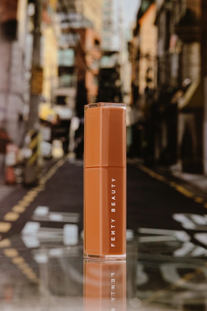 Сияющая помада Fenty Beauty Gloss Bomb Stix High-Shine Gloss Stick [Sp'ice Cold] 3,6g