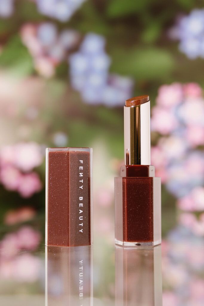 Мерцающая помада [Shimmering Hot Chocolit] Fenty Beauty Gloss Bomb Stix High-Shine Gloss Stick 3,6g