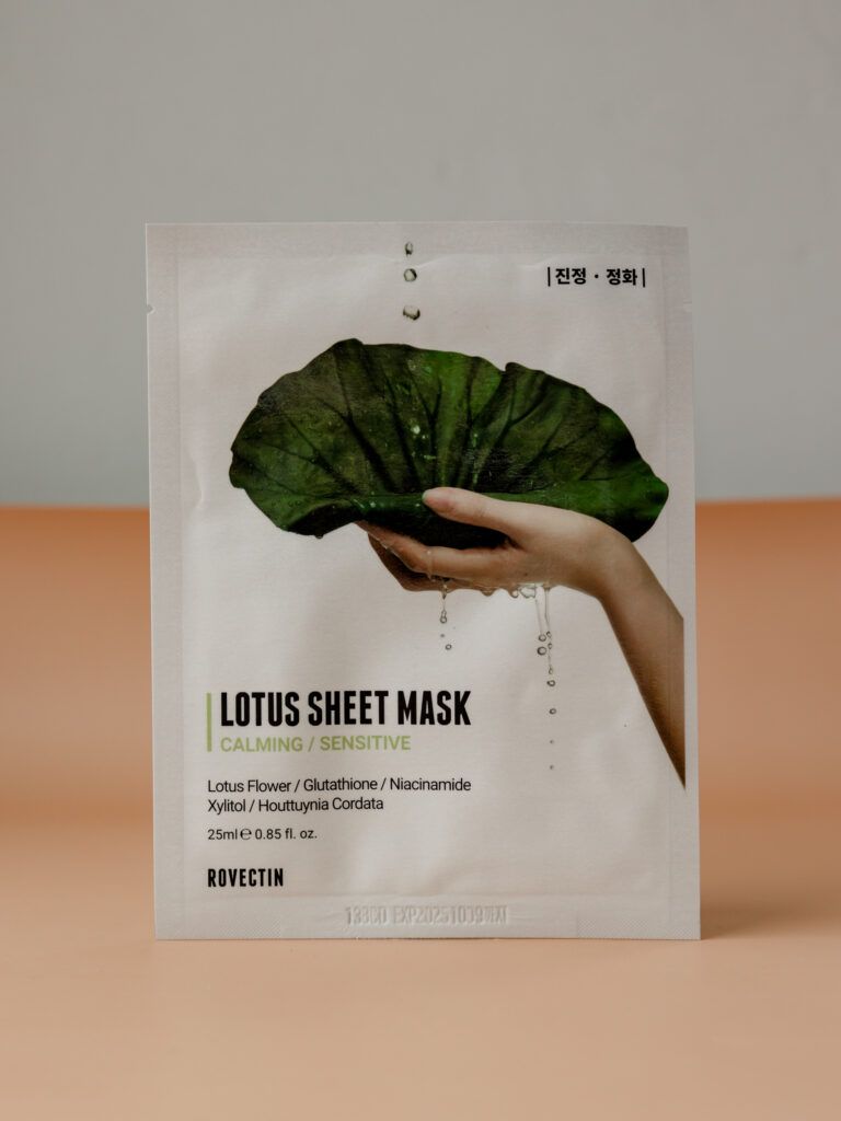 BU// Увлажняющая тканевая маска ROVECTIN Clean Lotus Water Calmin Sheet Mask 25ml