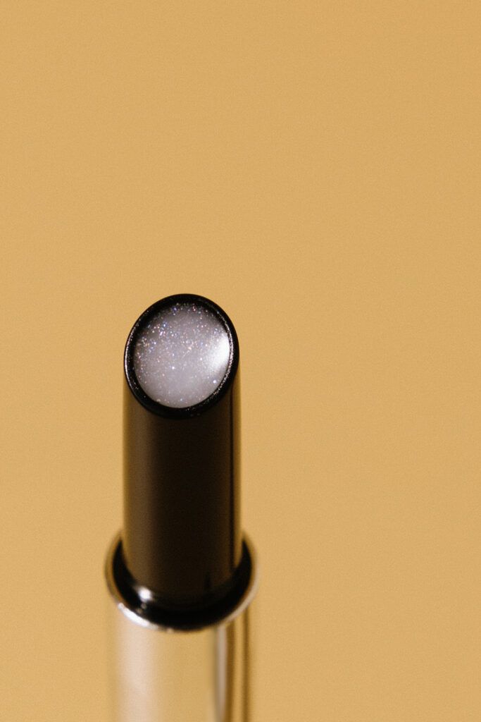 BU// Тающий бальзам для объема губ – прозрачный Vely Vely Glass Lip Voluming Balm – 01 Shining Star 1.7g