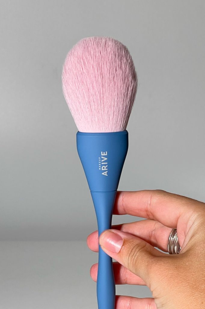 Кисть для пудры Arive Makeup Powder Brush Soft Touch 01