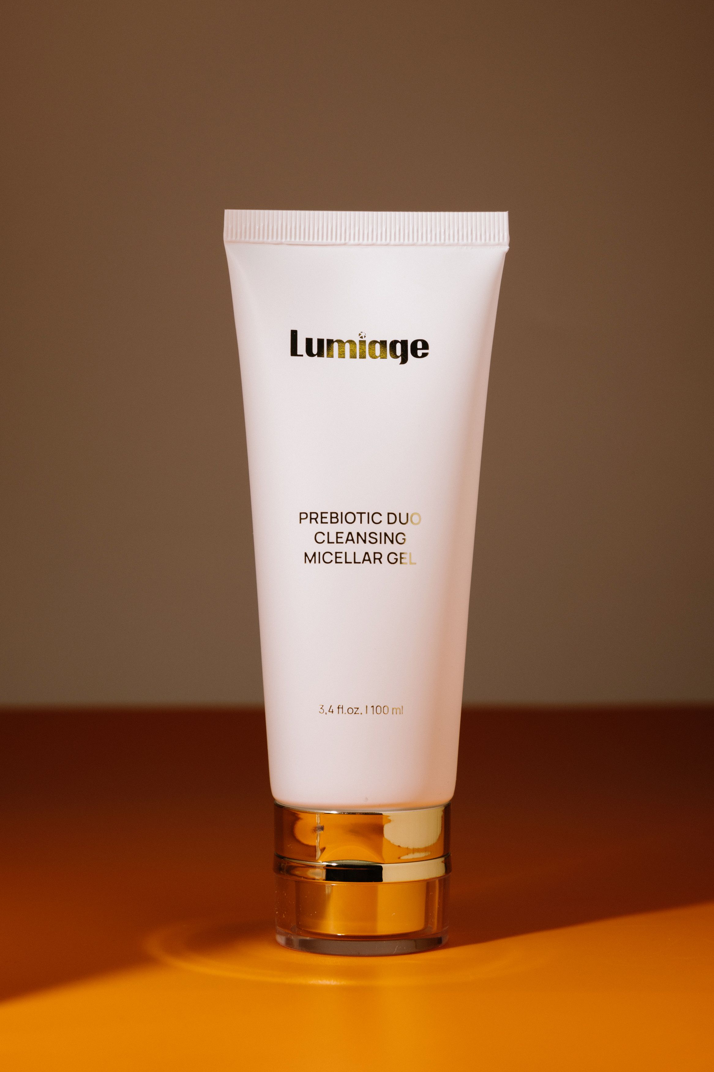 

Очищающий мицелярный гель двойного действия Lumiage PREBIOTIC DUO CLEANSING MICELLAR GEL 100мл