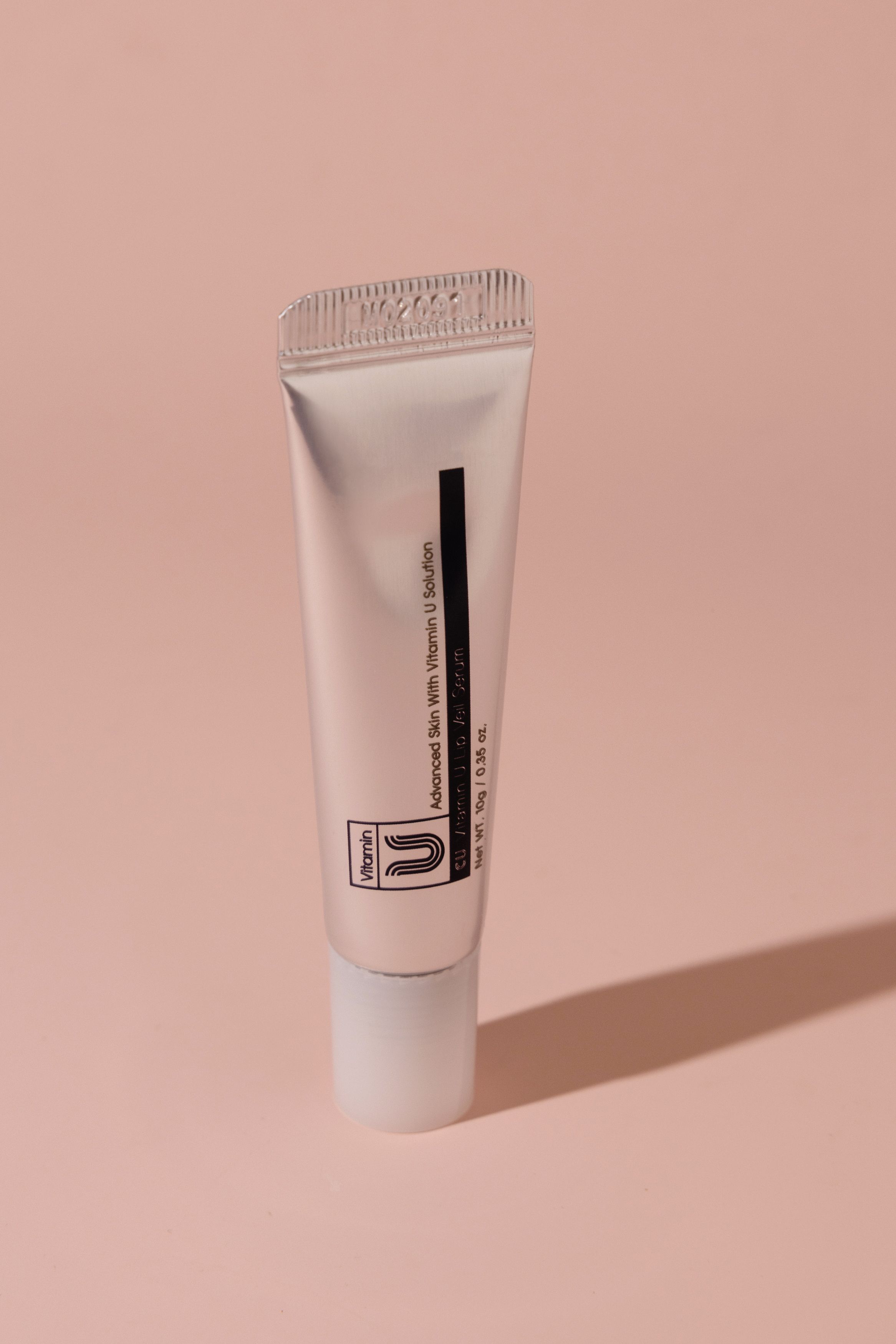 

Ревитализирующая сыворотка для губ с витамином U и пептидами CU: Vitamin U Lip Veil Serum 10гр