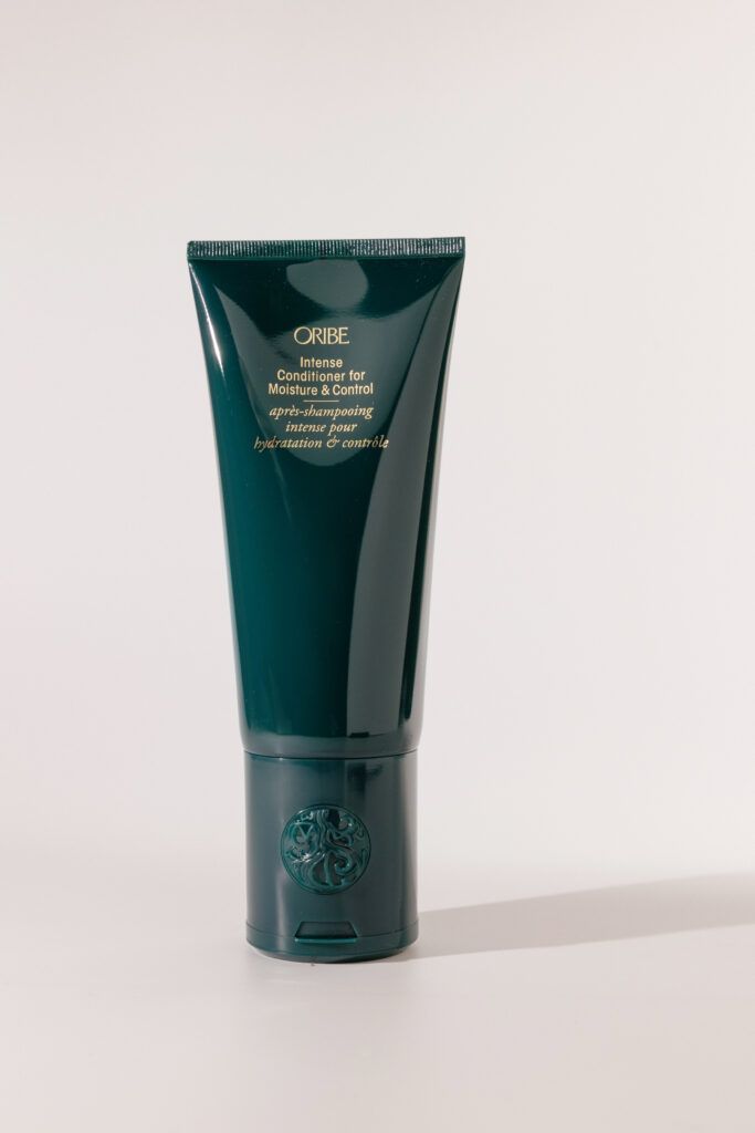 Интенсивный кондиционер для увлажнения и контроля Источник красоты Oribe Intense Conditioner for Moisture and Control 200 ml  