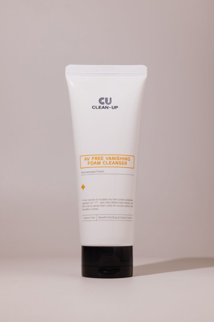 Пенка для глубокого очищения пор CU Clean Up Av Free Vanishing Foam Cleanser 150g