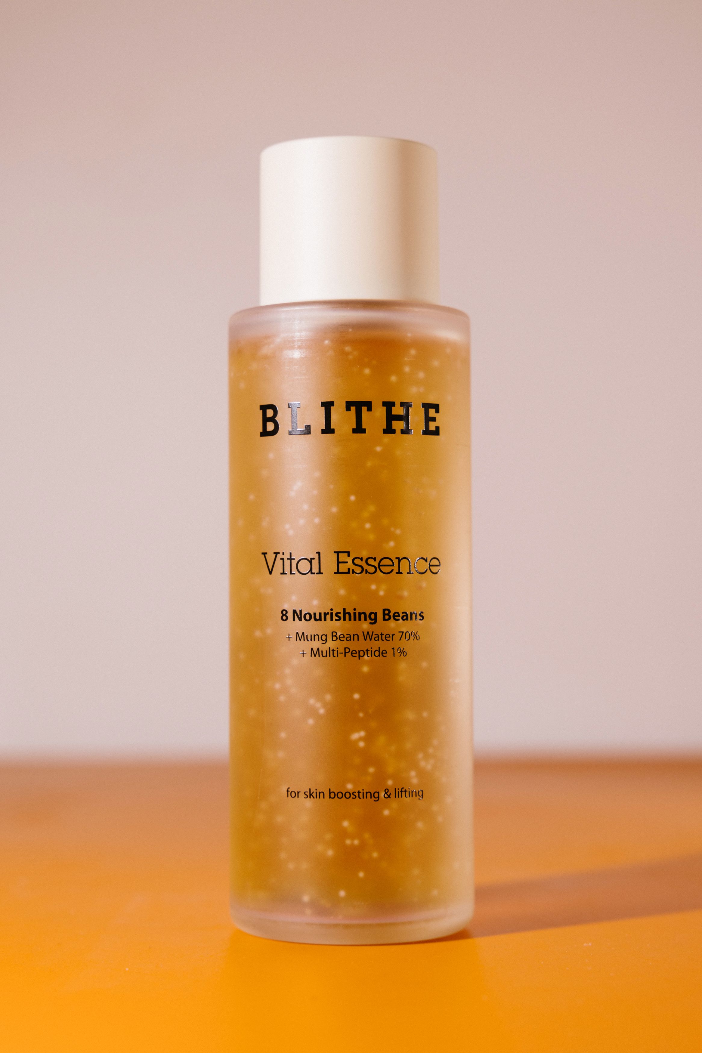 

Тонер-эссенция для упругости и насыщения кожи BLITHE Vital Treatment 8 Nourishing Beans 123мл