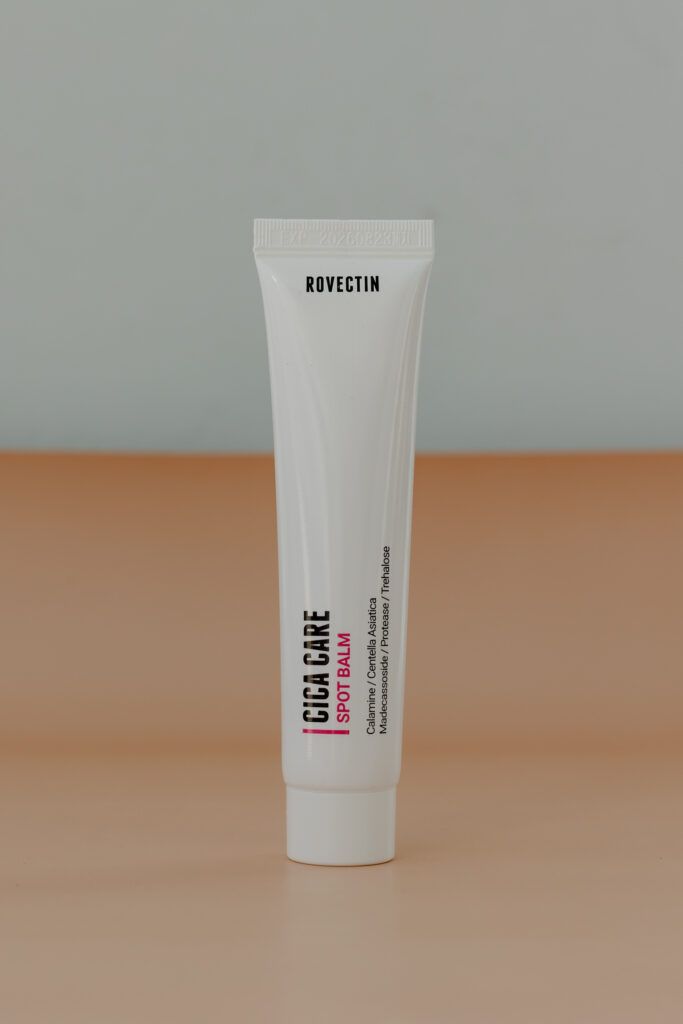Успокаивающий и заживляющий бальзам ROVECTIN Cica Care Spot Balm 40ml