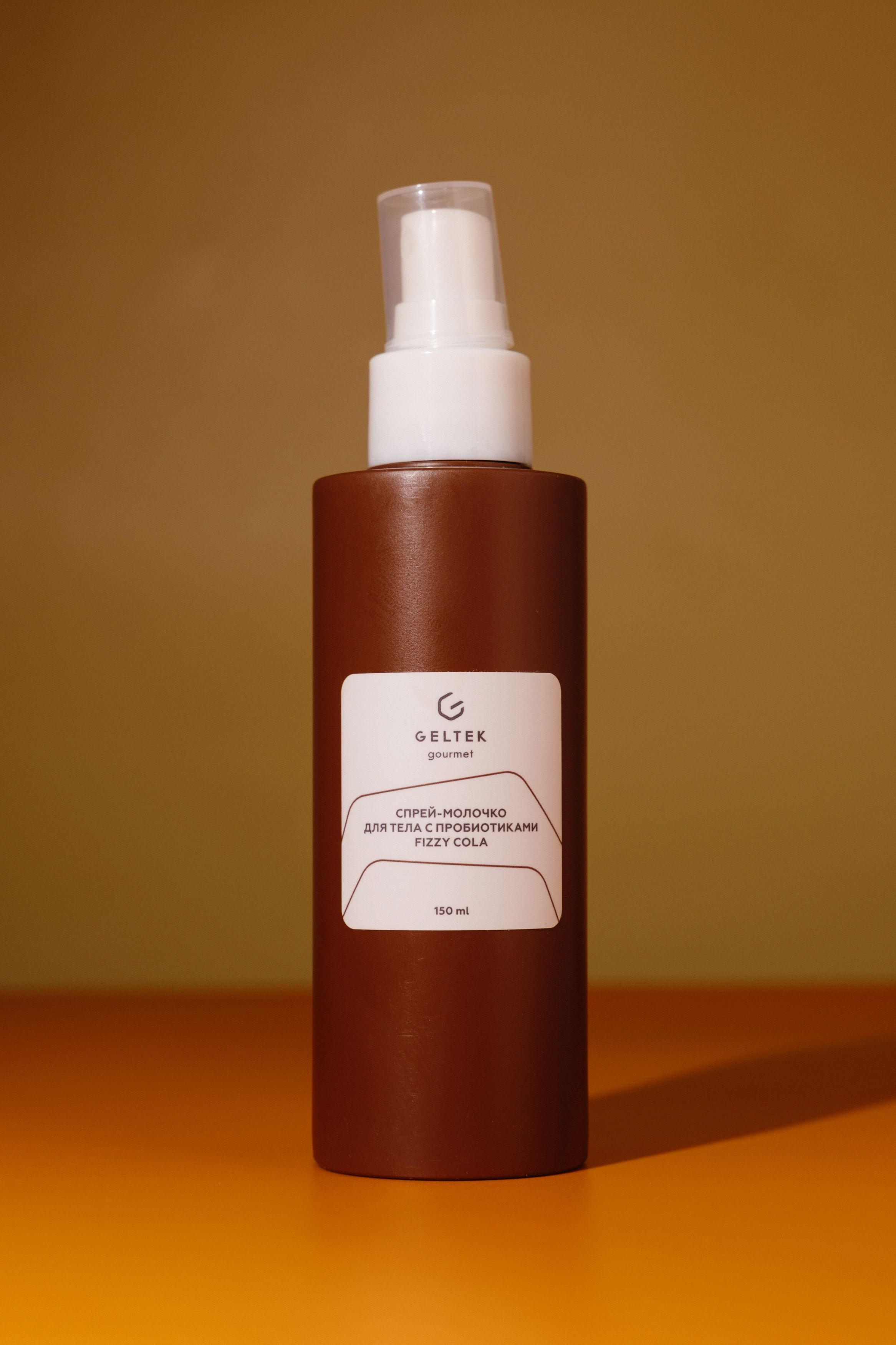 Спрей-молочко для тела с пробиотиками и ароматом Fizzy Cola Geltek 150ml
