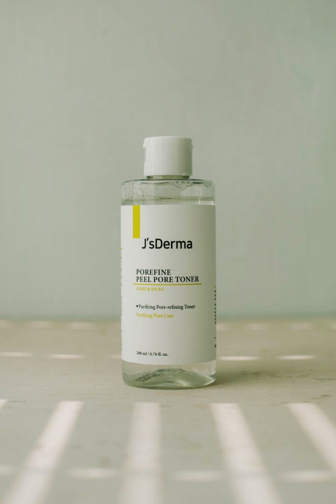BU// Отшелушивающий тонер на основе 1% гликолевой кислоты JsDERMA Porefine Peel Pore Toner 200ml