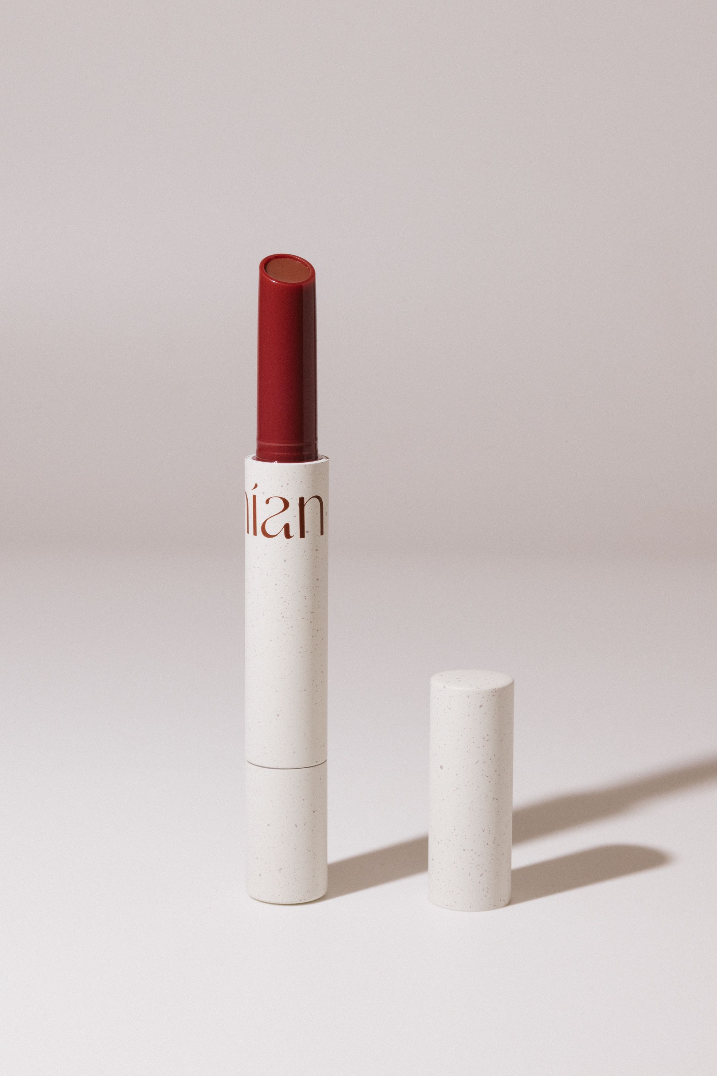 

Бальзам-желе для губ 06 Bitter Freshian Glass-like Lip Jelly 1,7g