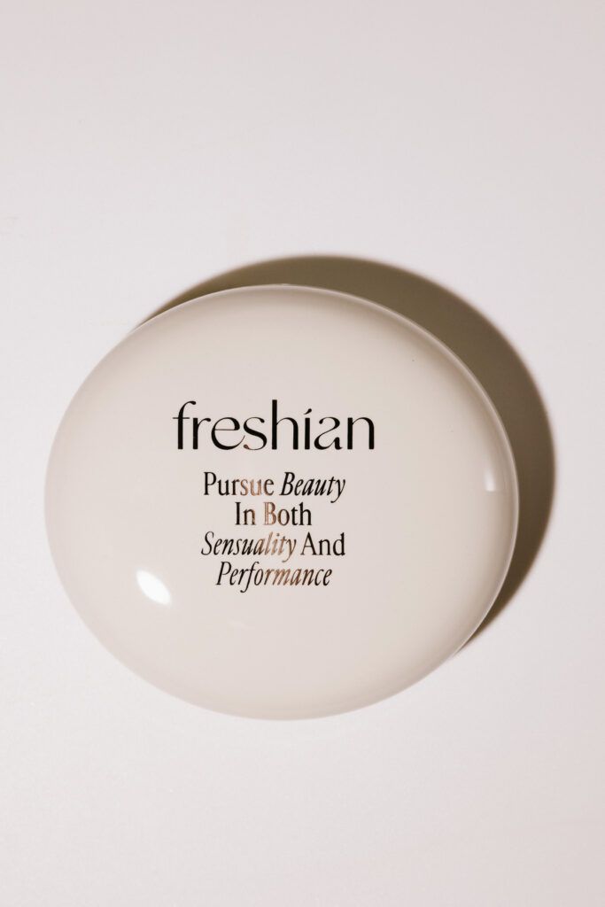 

Кушон с невесомым покрытием №201 Freshian Egg Like Cushion Vegan SPF35/PA++ 12g