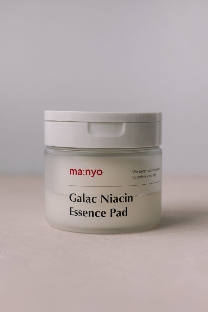 BU// Осветляющие пэды с ниацинамидом Manyo Galac Niacin Essence Pad 80шт/300g