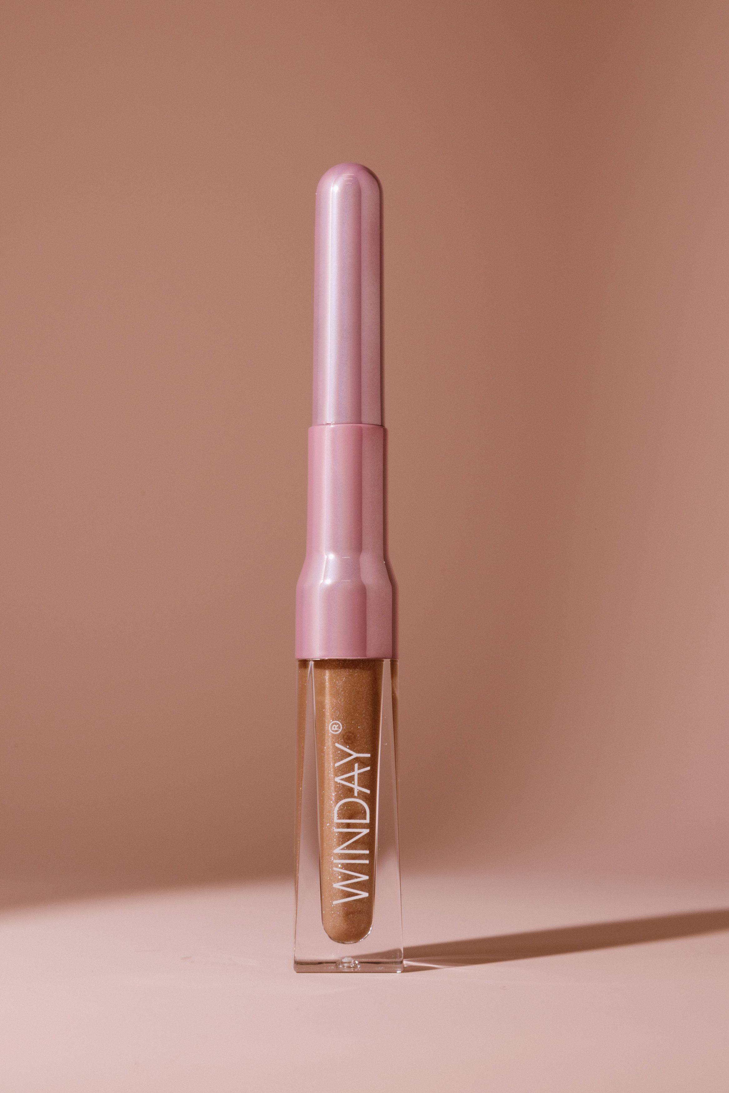 Блеск-карандаш для губ WINDAY Gloss Pencil Cappuccino 235мл025г 700₽