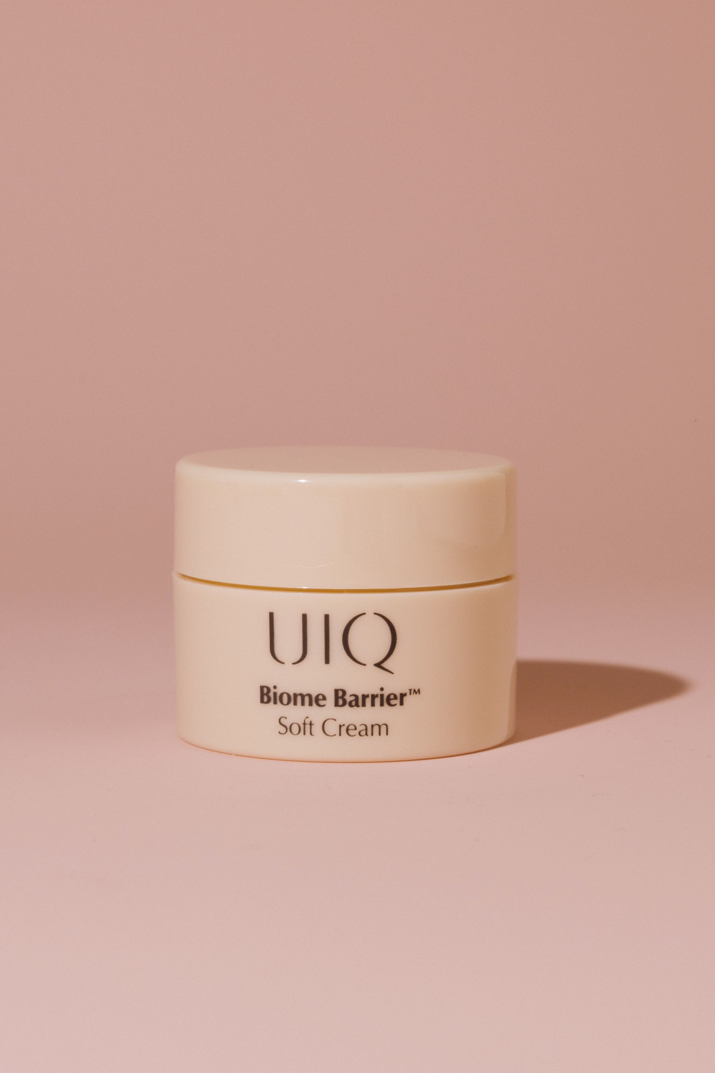 Нежный крем для ровного тона UIQ Biome Barrier Soft Cream 10мл 810₽