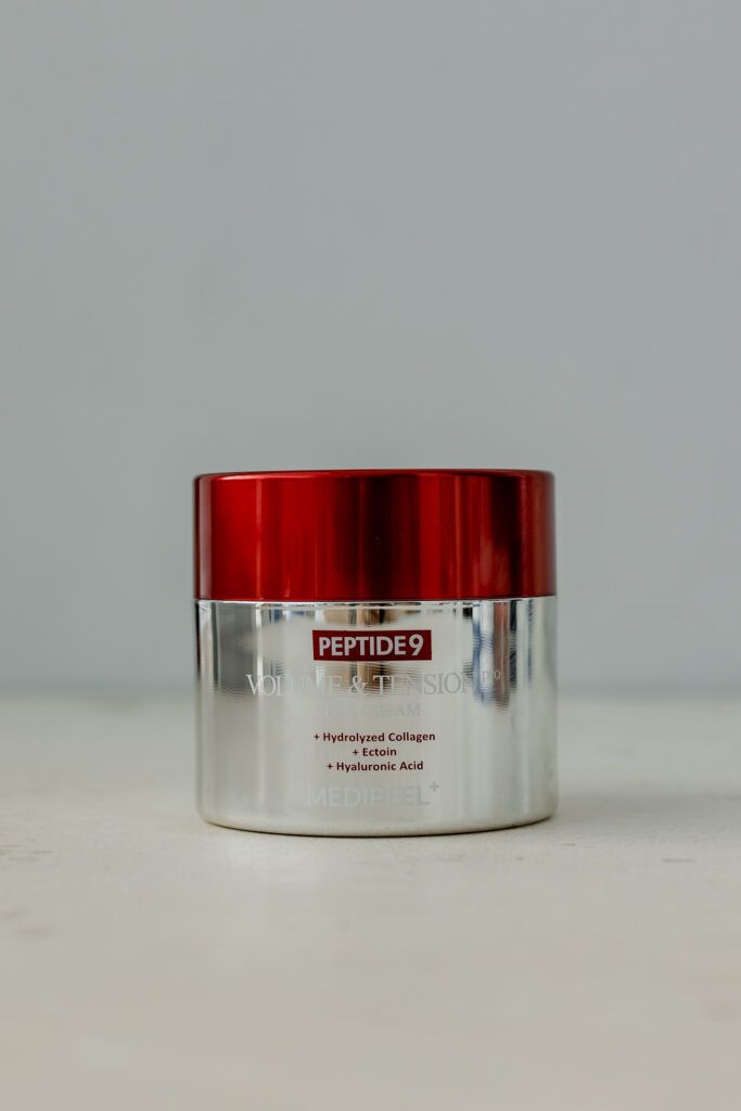 Инновационный крем с Матриксил 3000 PRO MEDI-PEEL Peptide 9 Volume and Tension Tox Cream Pro 50g