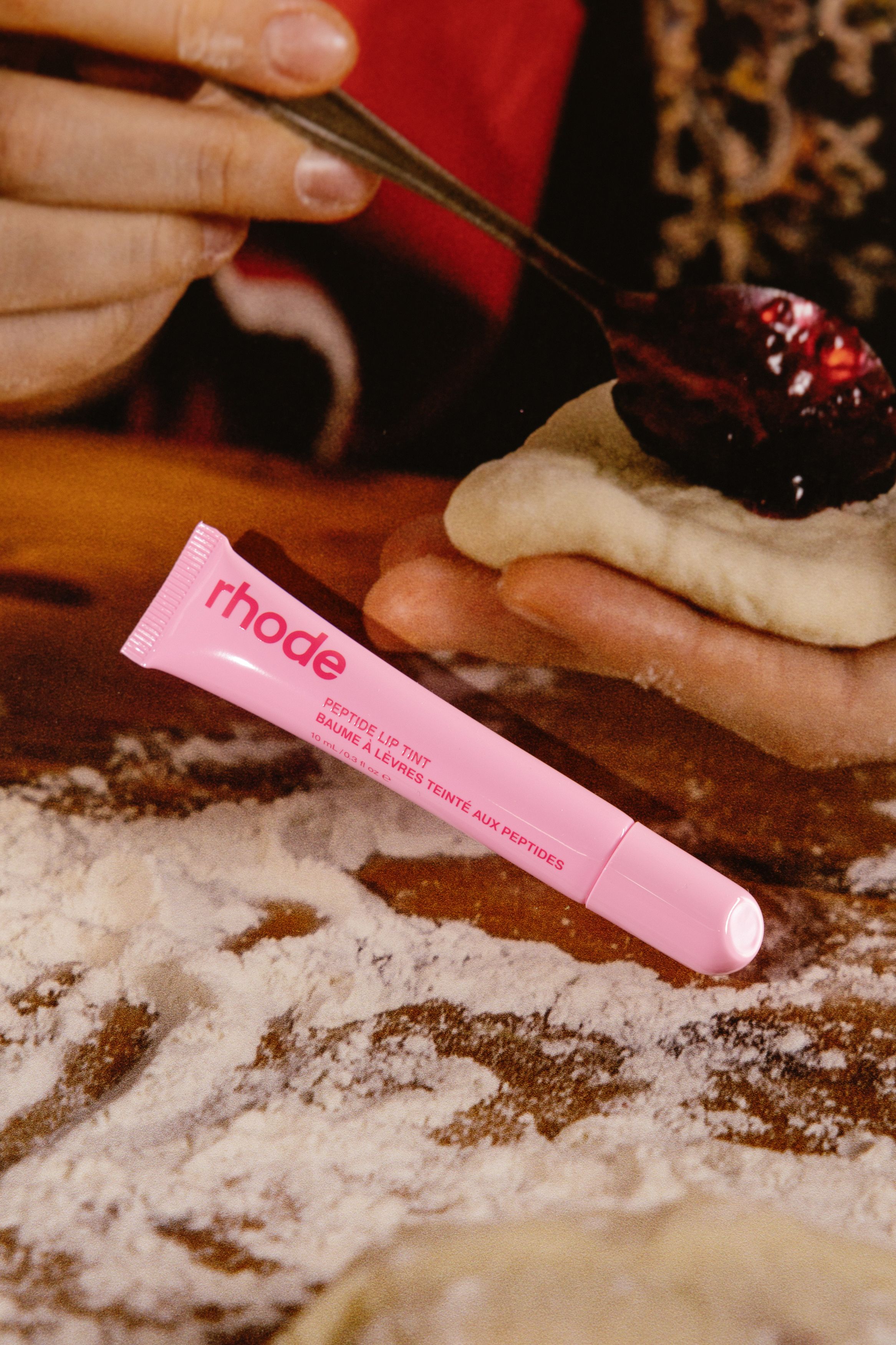 

Питательный тинт для губ Rhode Peptide Lip Tint [Jelly Bean] 10ml