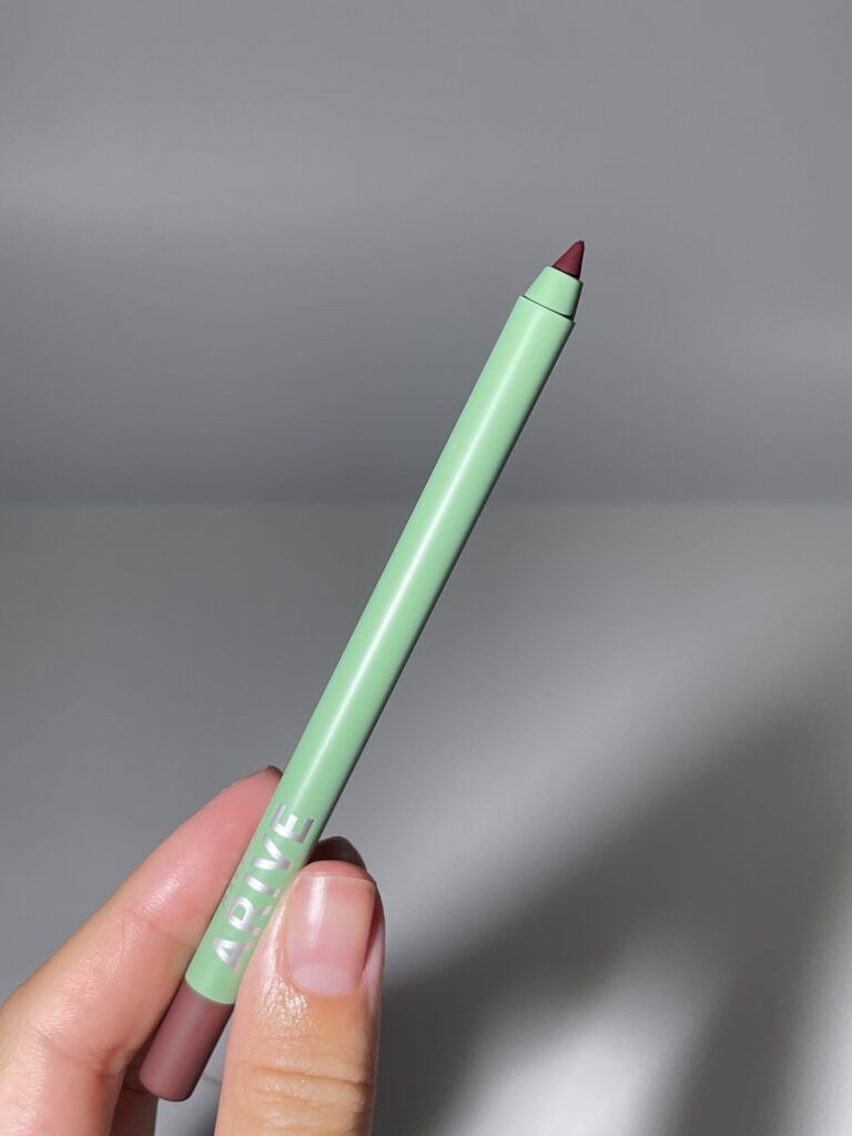 

Карандаш для глаз Arive makeup Everlasting Eye Pencil [09 Burgundy] 1,3g