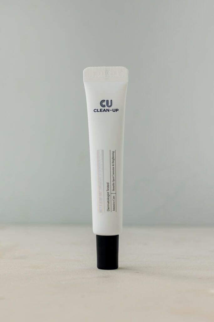BU// Крем для сияния кожи CU Clean Up Mela W Corrector 20ml