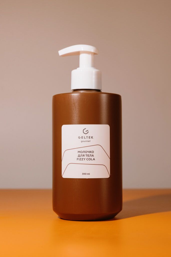 Молочко для тела с ароматом колы Geltek Fizzy Cola 390ml