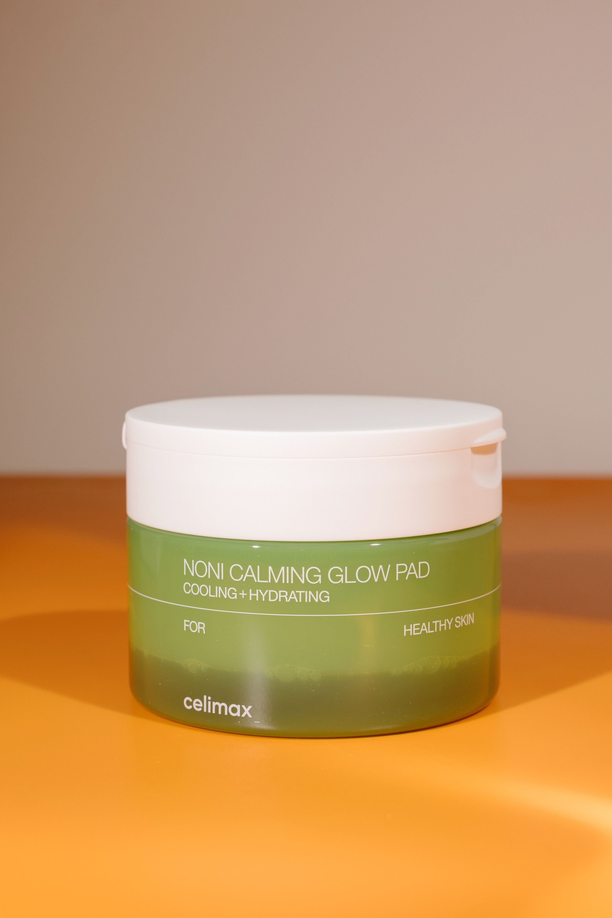 

Ампульные пэды с экстрактом нони Celimax The Real Noni Calming Glow Pad (50EA) 160ml