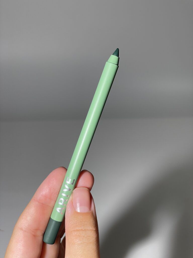 

Карандаш для глаз Arive Makeup Everlasting Eye Pencil [07 Sea Green] 1,3g