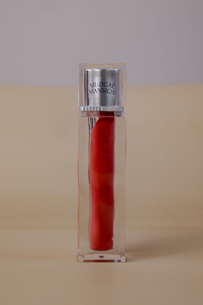 

BU// Блеск для губ MUZIGAE MANSION Icy Glow [03 Holymoly] 5.3ml