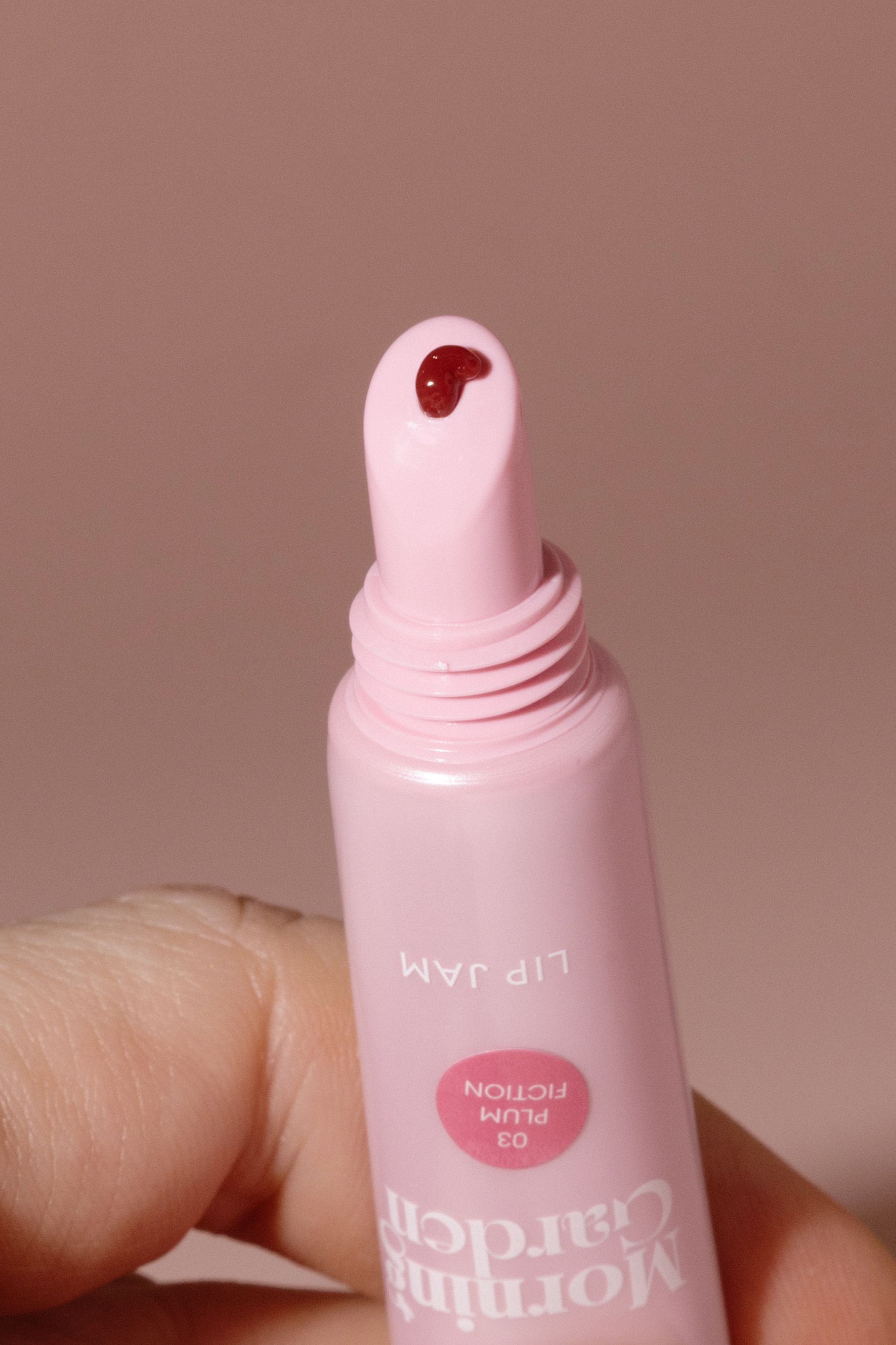 Блеск-джем для губ Arive Makeup Morning Garden Lip Jam 03 Plum Fiction 10г 590₽