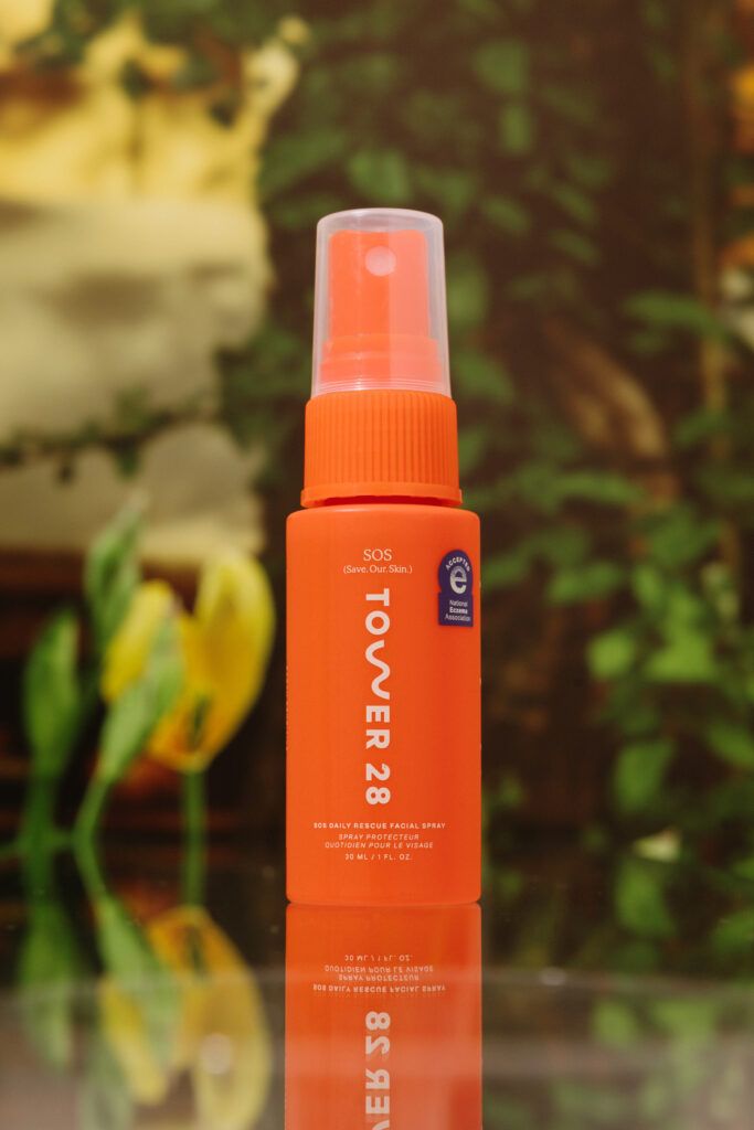 Успокаивающий сос - мист для лица Tower 28 Beauty SOS Daily Rescue Facial Spray 30ml