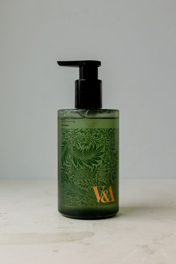 BU// Шампунь для укрепления кожи головы V&A Scalp Enhancing Shampoo 450ml