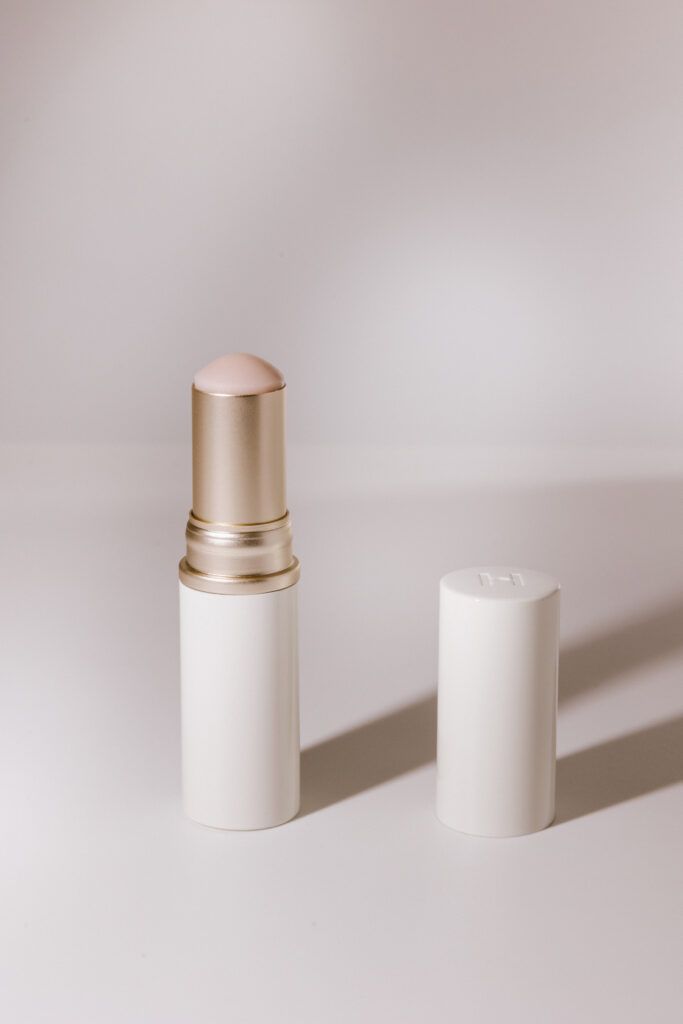 Универсальный сияющий стик для лица hince True Dimension Radiance Balm [TP001 Clear] 10g