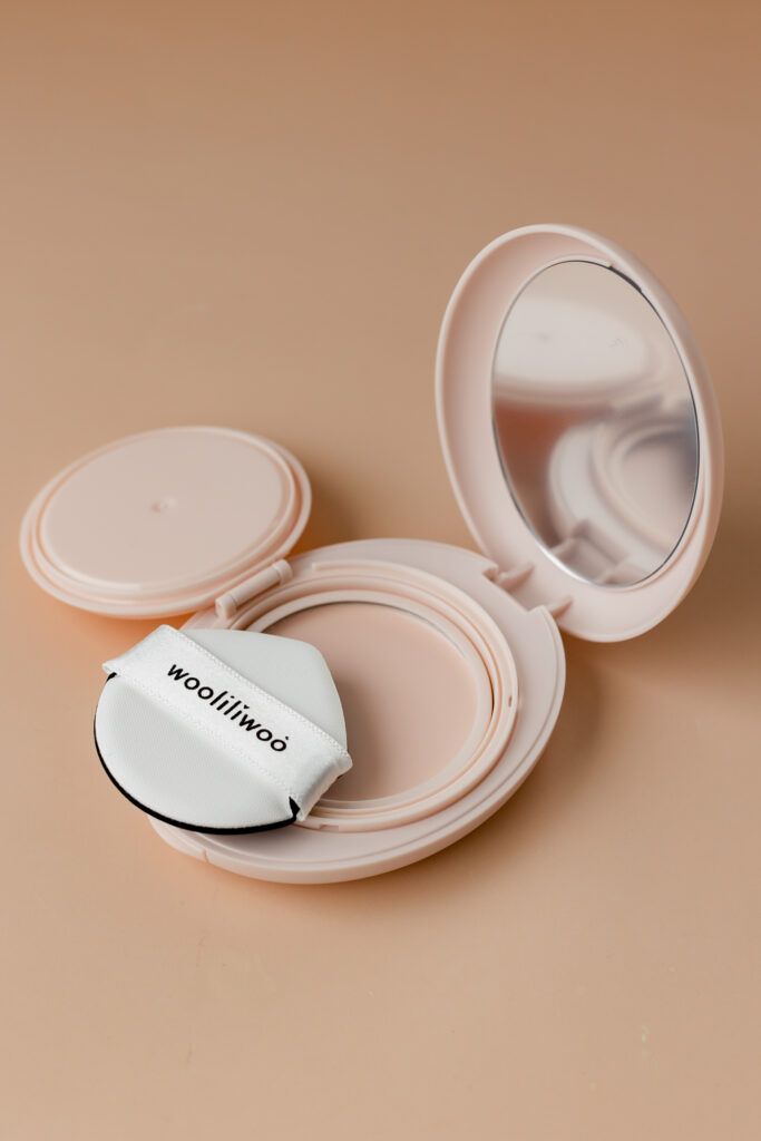 BU// Многофункциональный солнцезащитный бальзам WOOLILIWOO Egg Sun Balm SPF50 + PA++++ 15g