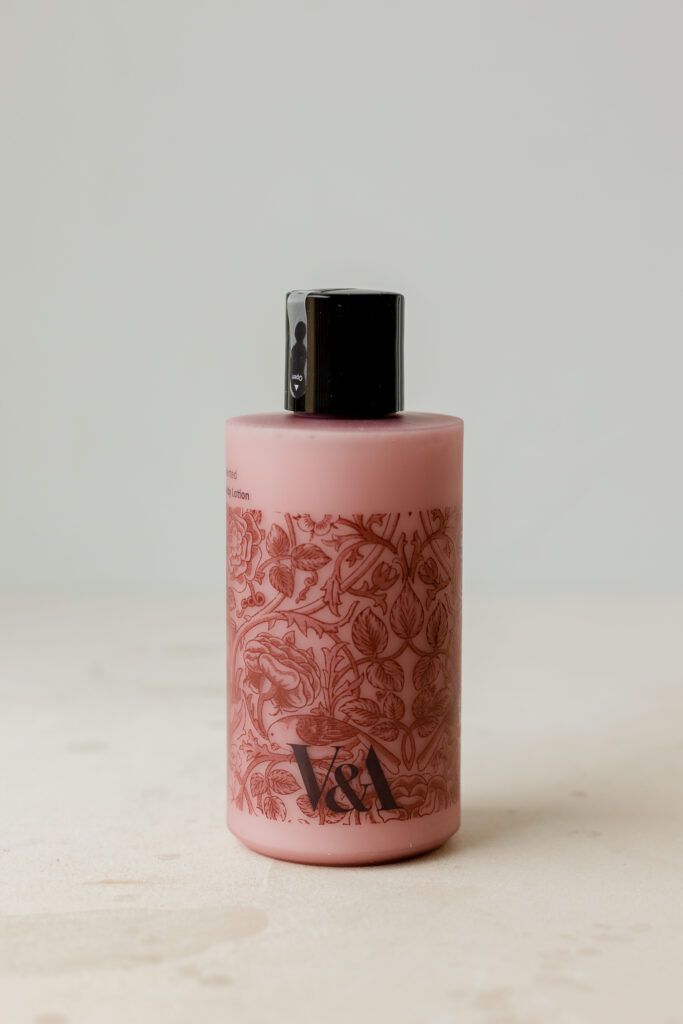BU// Лосьон для тела с ароматом [Травяной лепесток] V&A Scented Body Lotion [Herbaceous Petal] 200ml