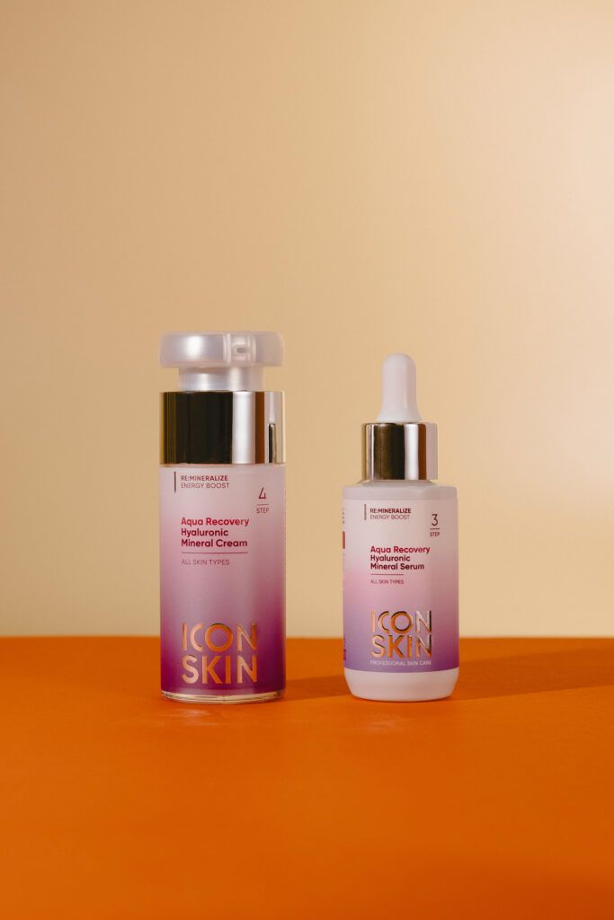 

Подарочный набор для интенсивного увлажнения для всех типов кожи ICON SKIN Re:Mineralize 2 средства