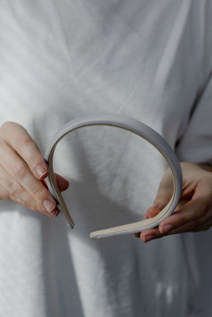 

Обруч сатиновый, Светло-серый HAIRMATES