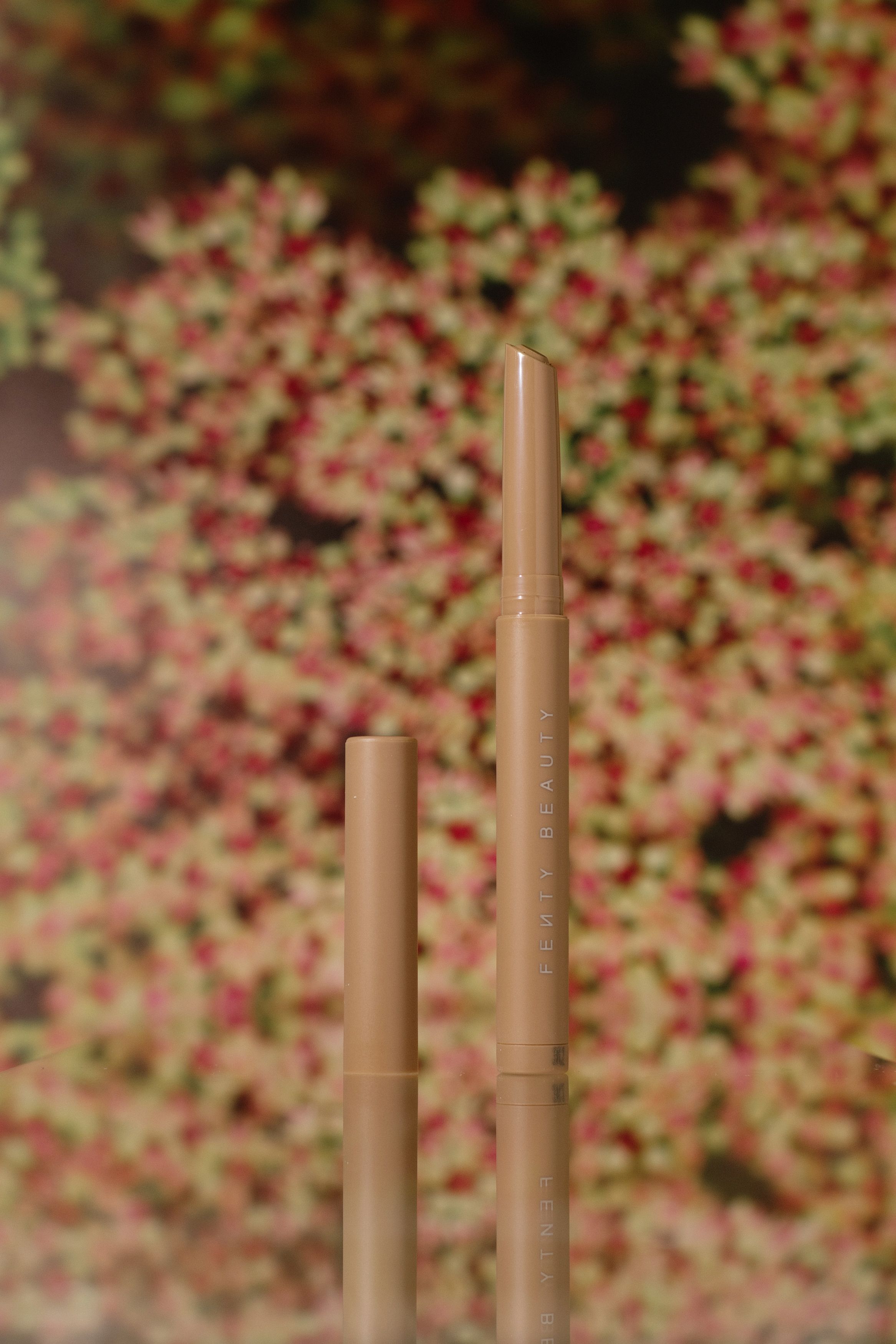 Стойкие тени для век в стиках [Amber] Fenty Beauty Shadowstix Longwear Eyeshadow Stick 10ml