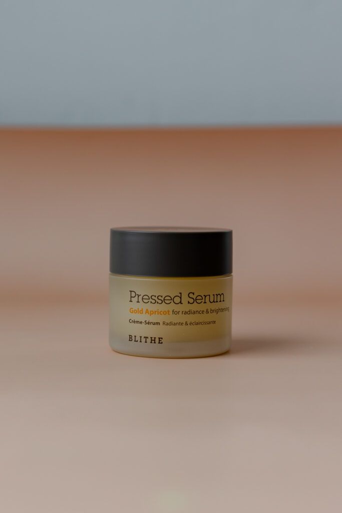 Спрессованная крем-сыворотка Золотой Абрикос BLITHE Pressed Serum Gold Apricot 27ml